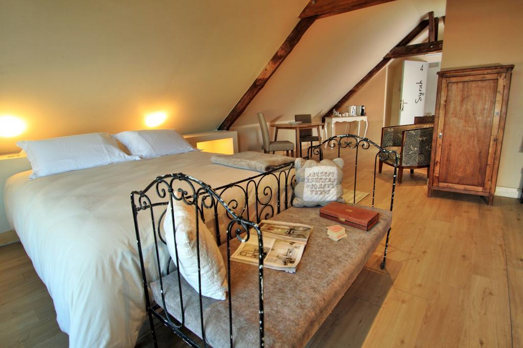 Hôtel&Restaurant Le Miel des Muses Brive-la-Gaillarde Quarto foto